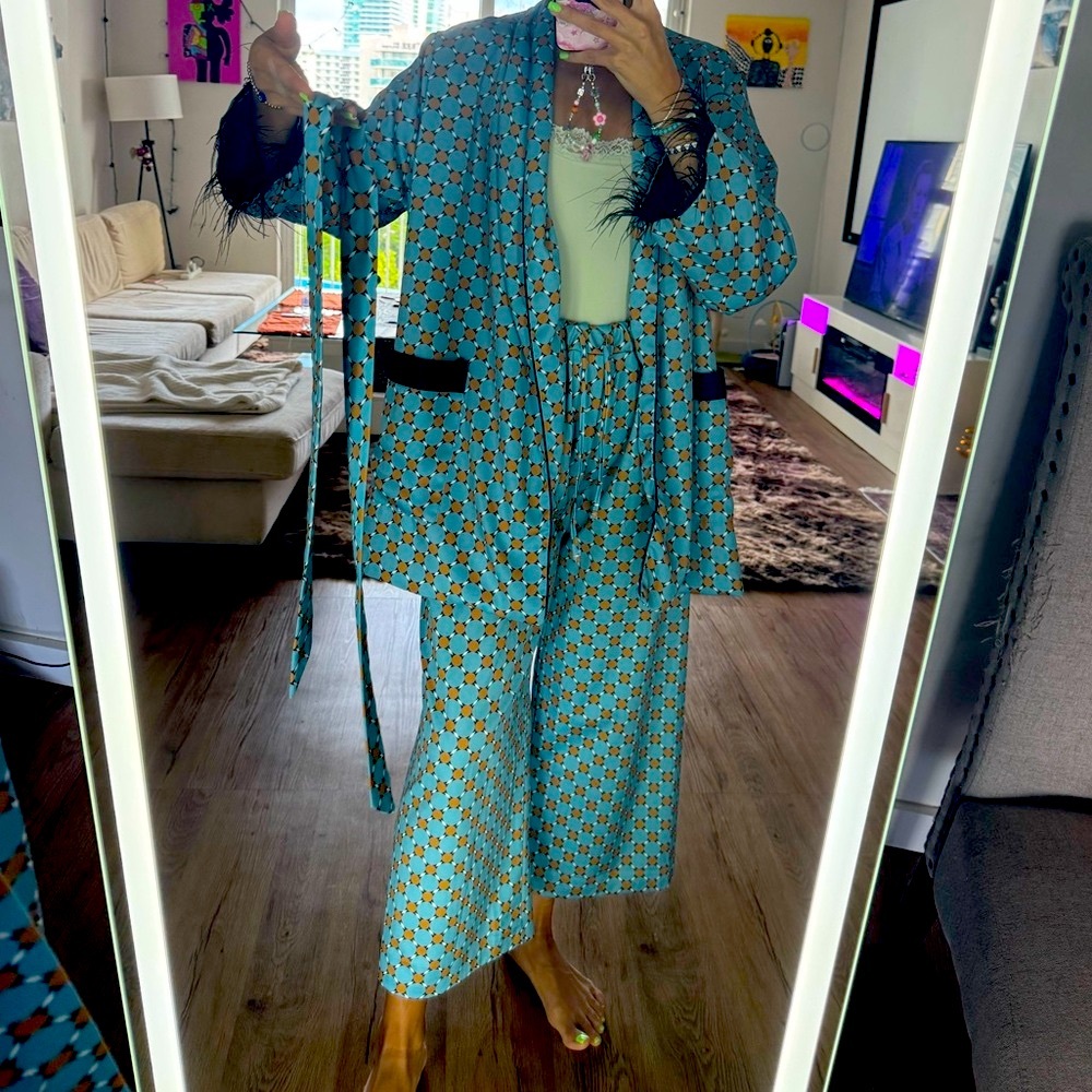 Blue Star Patterned Pajama Set - image 3